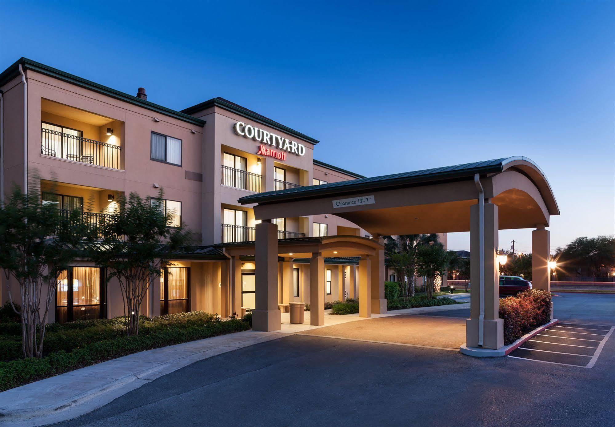 Courtyard By Marriott Brownsville Exterior photo